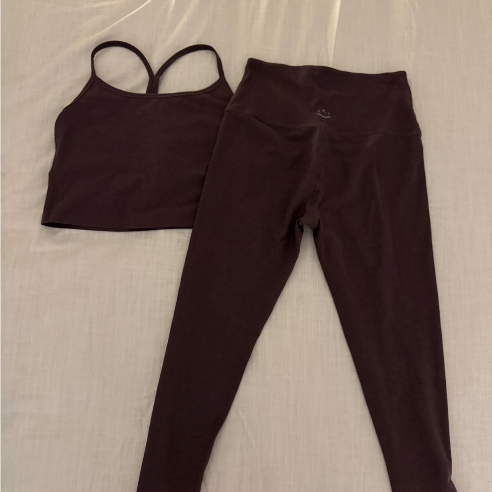 Beyond Yoga Set